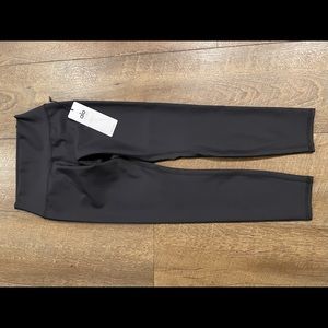 ALO YOGA WOMEN’S LEGGINGS